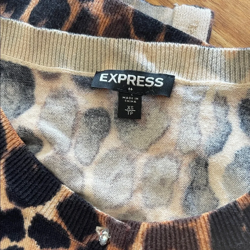 Express Animal Print Cotton Blend Cárdigan. Size XS. PD4 - Picture 6 of 8